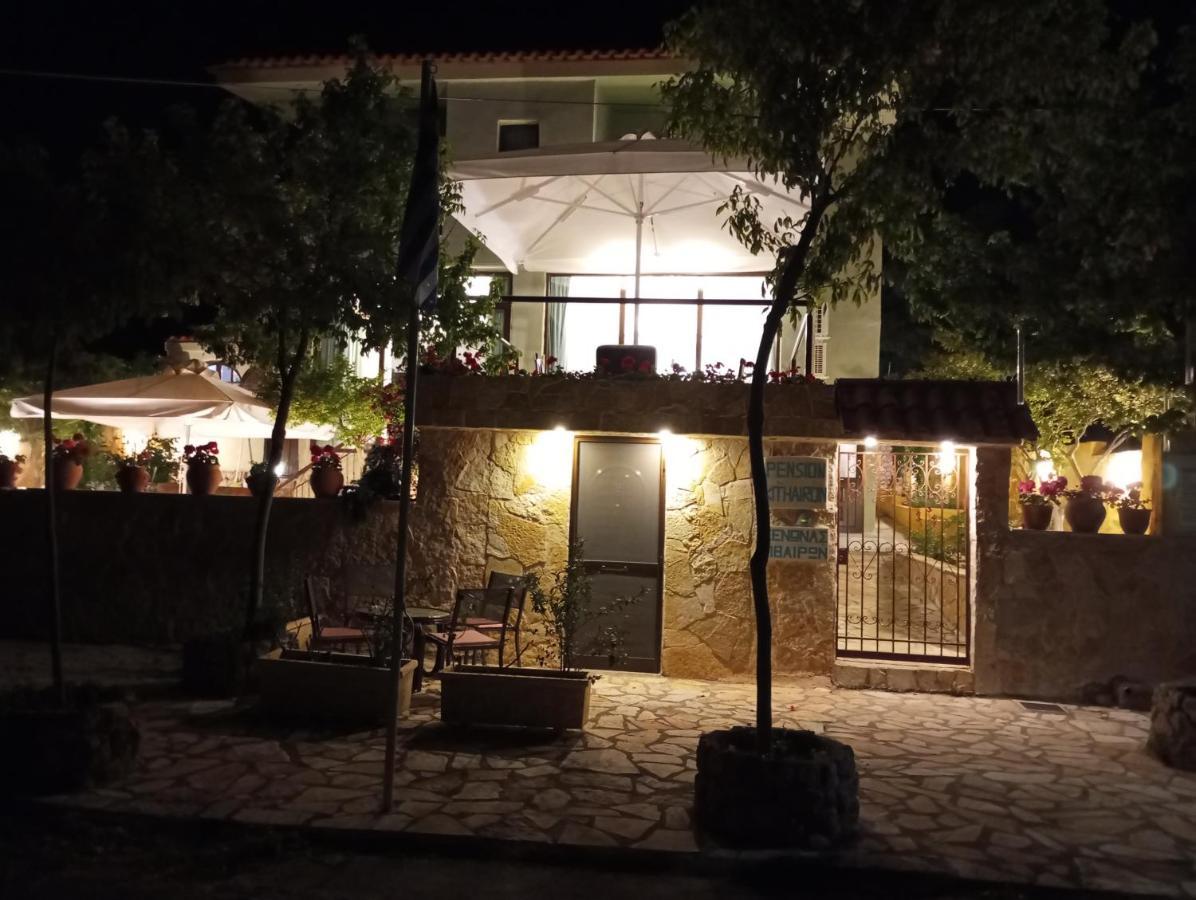 Xenonas Κithαiron Hotel Vilia Exterior photo