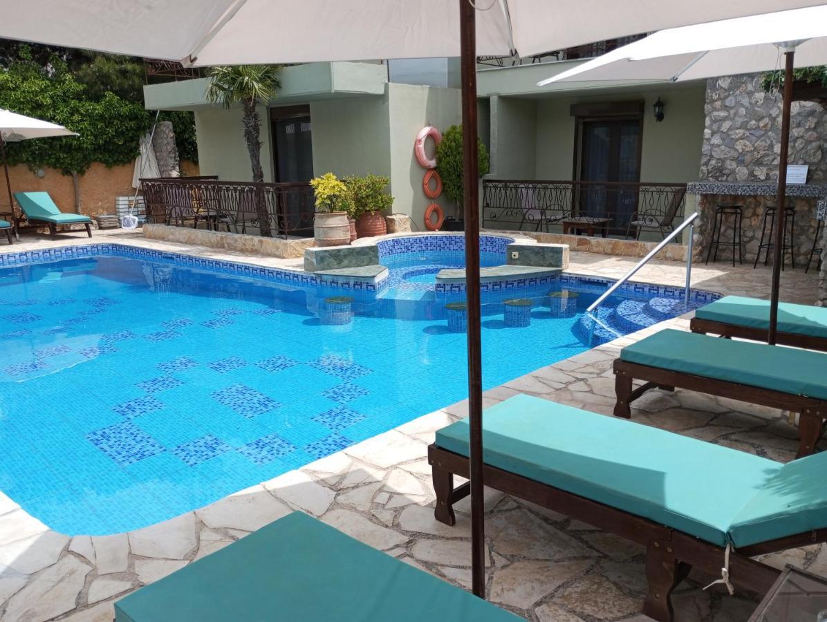 Xenonas Κithαiron Hotel Vilia Exterior photo